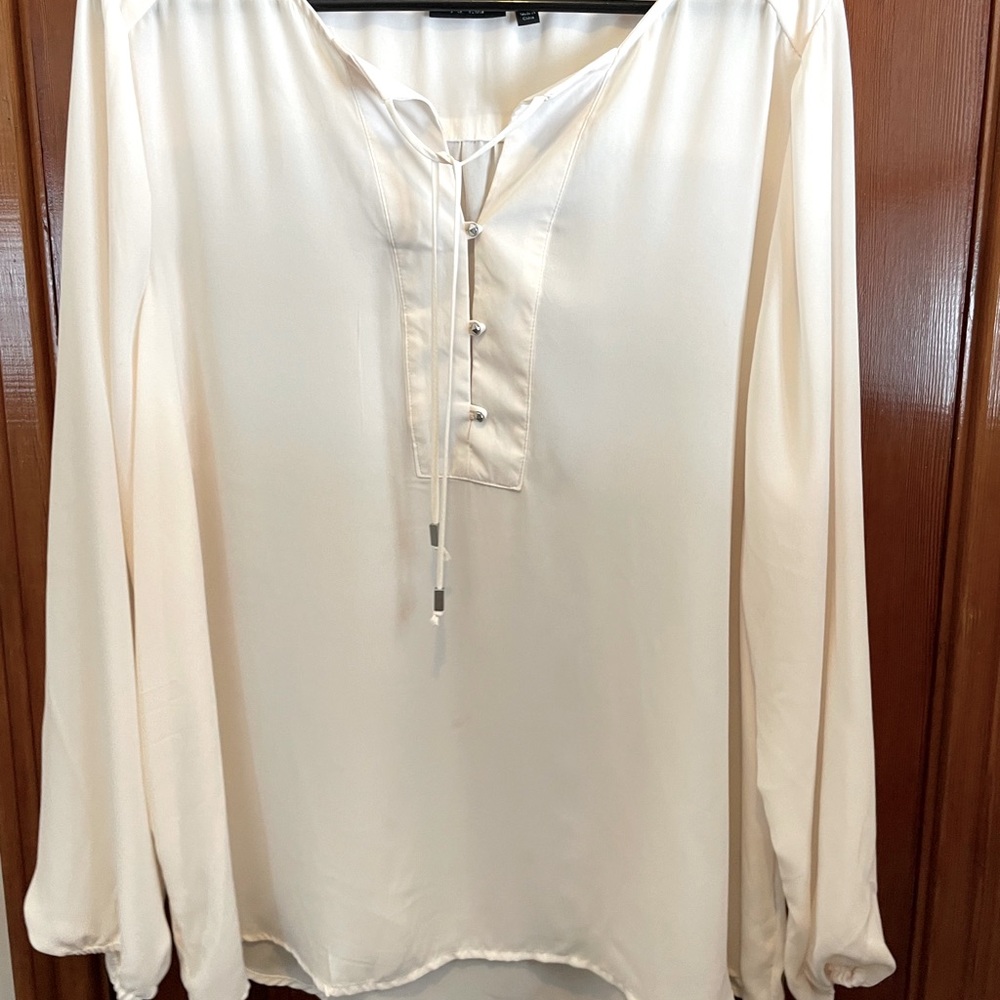 White/Ivory EUC Sheer Relaxed Fit Blouse from Apt.9 EUC Like new condition XL